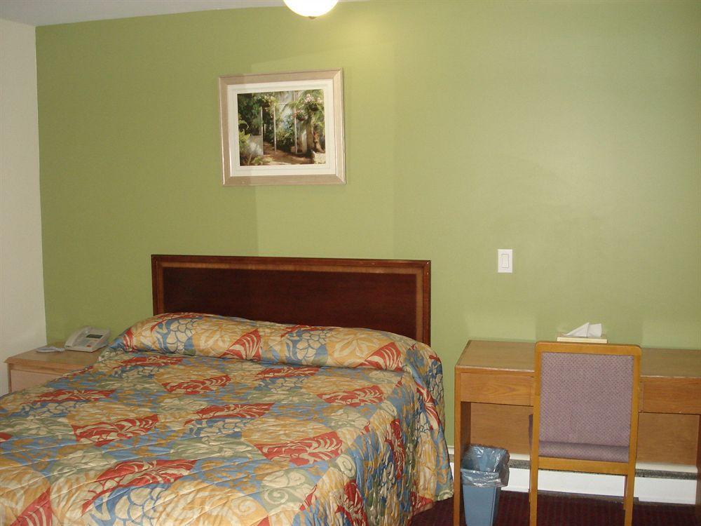 Lincoln Motel Sturgeon Falls Exterior foto