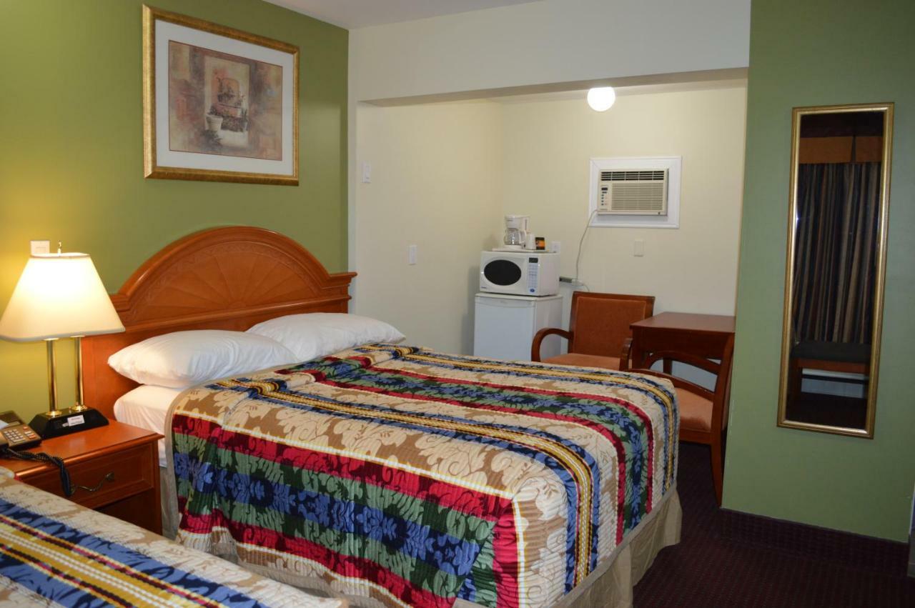 Lincoln Motel Sturgeon Falls Exterior foto